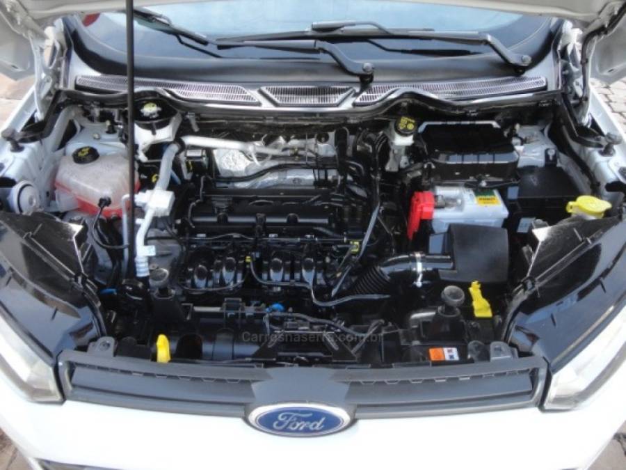 FORD - ECOSPORT - 2013/2014 - Branca - R$ 58.000,00