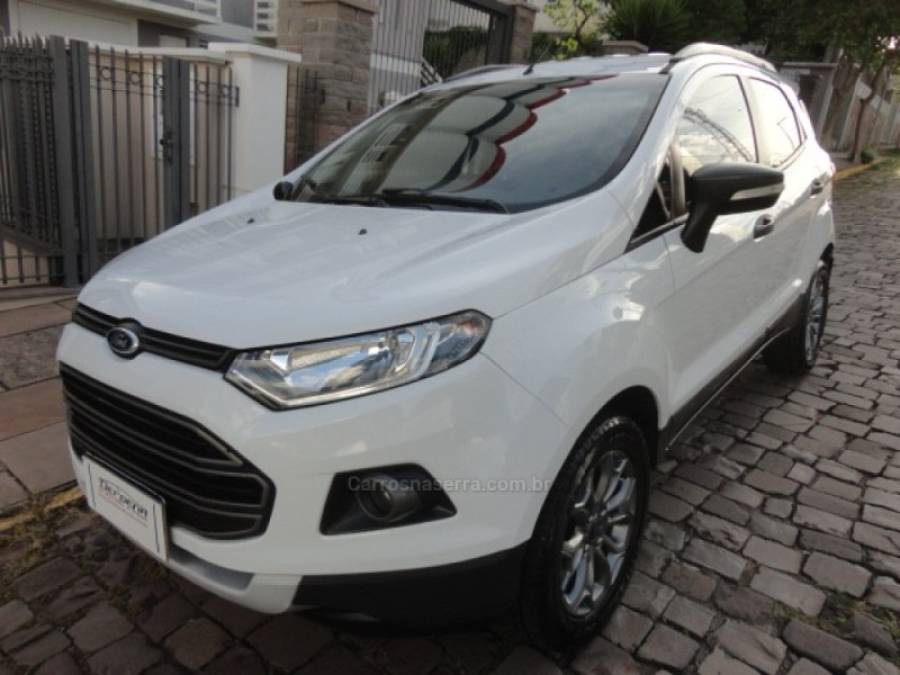 FORD - ECOSPORT - 2013/2014 - Branca - R$ 58.000,00