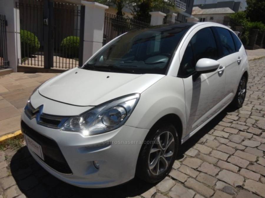 CITROËN - C3 - 2014/2015 - Branca - R$ 44.000,00