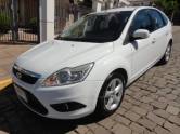 FORD - FOCUS - 2012/2013 - Branca - R$ 47.000,00