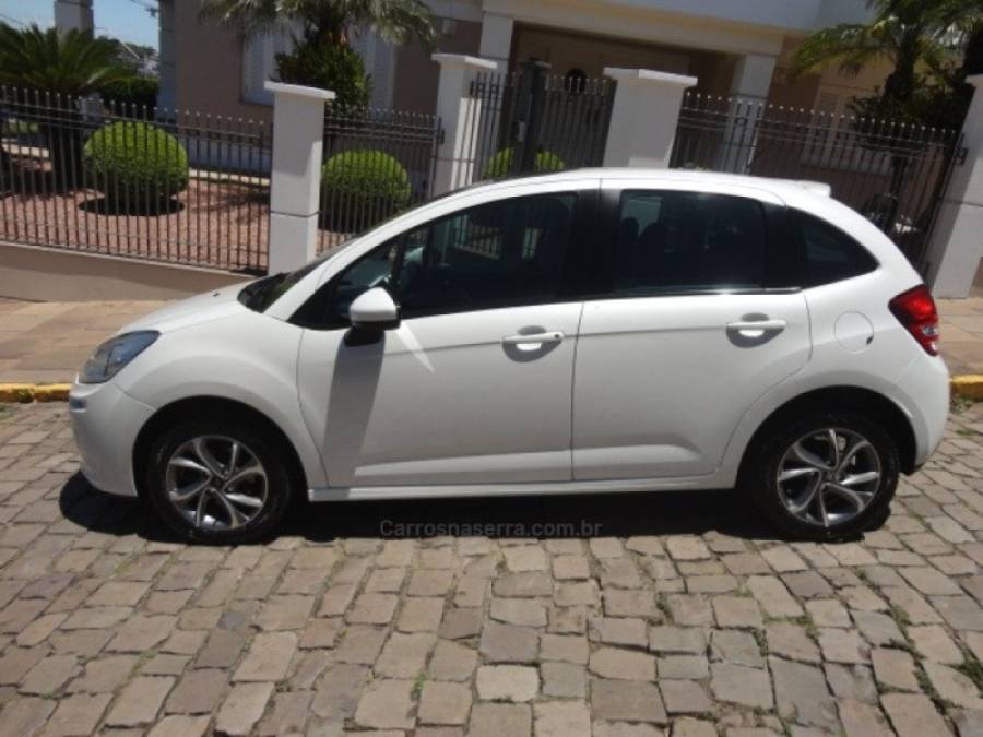 CITROËN - C3 - 2014/2015 - Branca - R$ 44.000,00